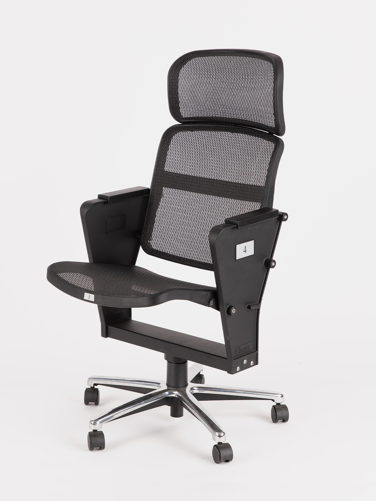 Silver 4Topps Caster Suite Seat on white background